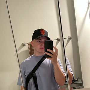 Meet your Posher, Adam